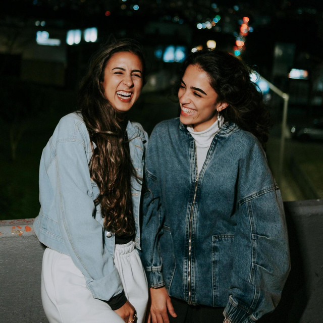 Capa — Algumas Escolhas, Poeta Gabriela, Marianna Gularte e Prod. Letrô